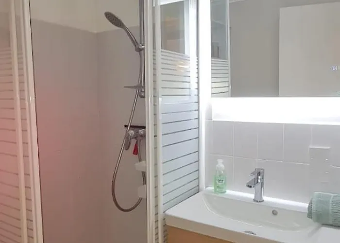 De 20 M2 Proche De La A Sainte-maxime Apartament