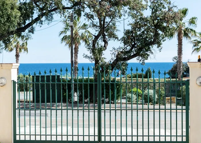 De 20 M2 Proche De La A Sainte-maxime Apartament *